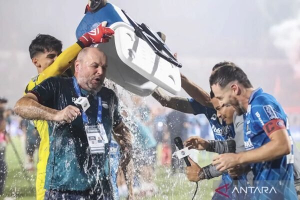 Persib Hanya Perlu Dua Poin untuk Mengamankan Gelar Liga 1 Persib Hanya Perlu Dua Poin untuk Mengamankan Gelar Liga 1