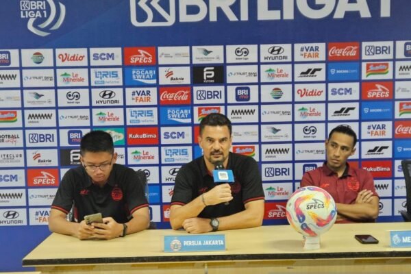 Persija Tak Menemukan ‘Ritme’ Permainan yang Jelas di Babak Pertama, Kata Pena Persija Tak Menemukan 'Ritme' Permainan yang Jelas di Babak Pertama, Kata Pena