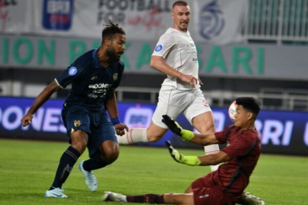 Persis Pertahankan Jarak dari Zona Degradasi Setelah Kalahkan Persita 1-0