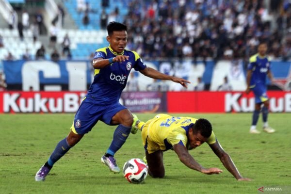 Pascakealahan di Kanjuruhan, Pelatih Arema Menyesali Hasil Negatif Melawan Persib