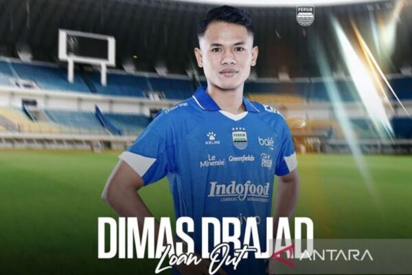Persib Bandung Meminjamkan Tiga Pemain Menjelang Akhir Bursa Transfer Persib Bandung Meminjamkan Tiga Pemain Menjelang Akhir Bursa Transfer