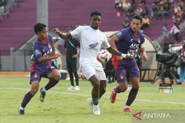 Keajaiban Komposisi: Tomas Trucha dan Strategi Terbaik untuk PSM Makassar